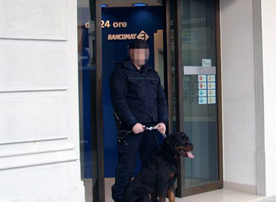 guardia privata con cane